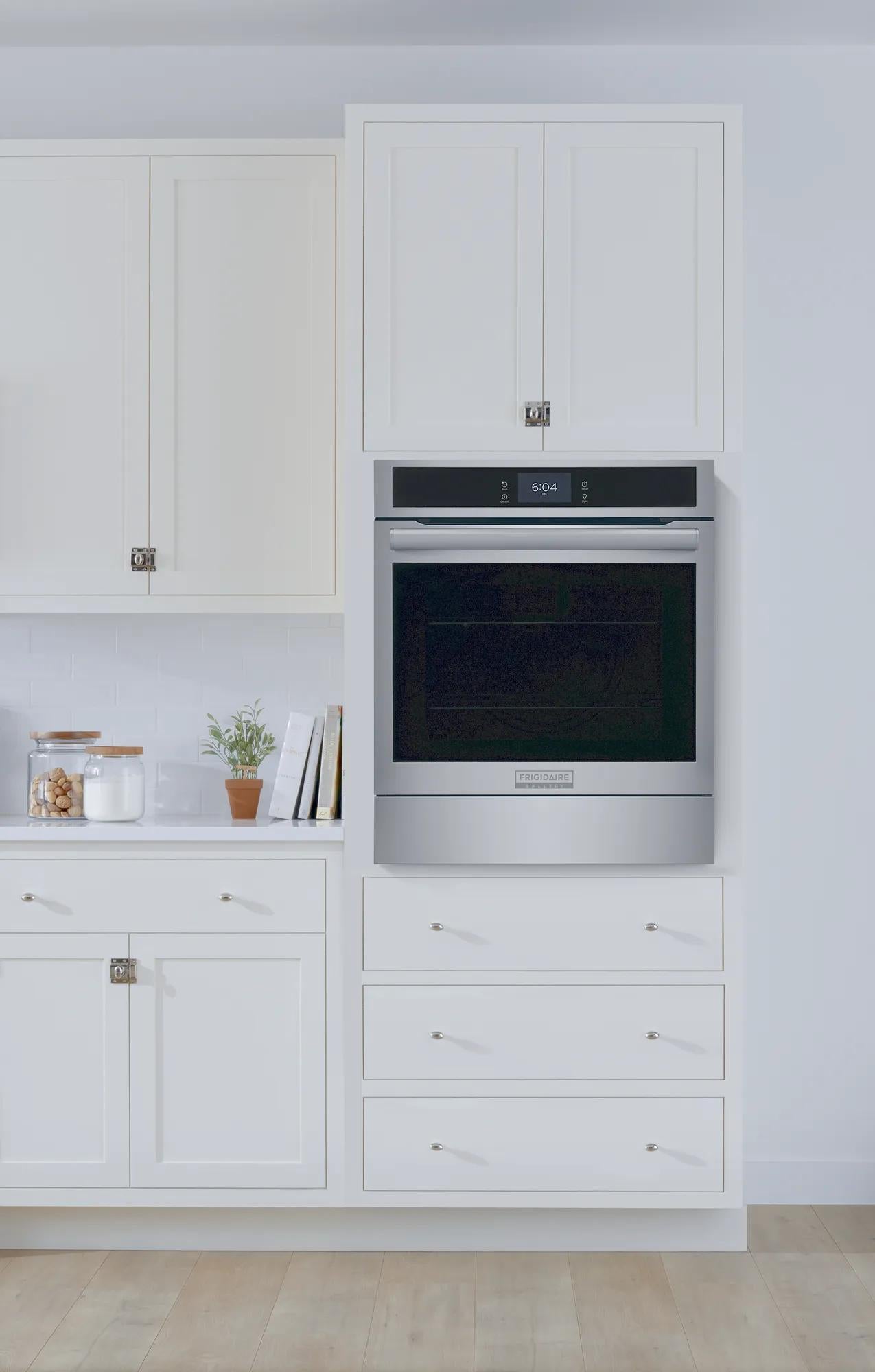 24" Single Electric Wall Oven with Air Fry